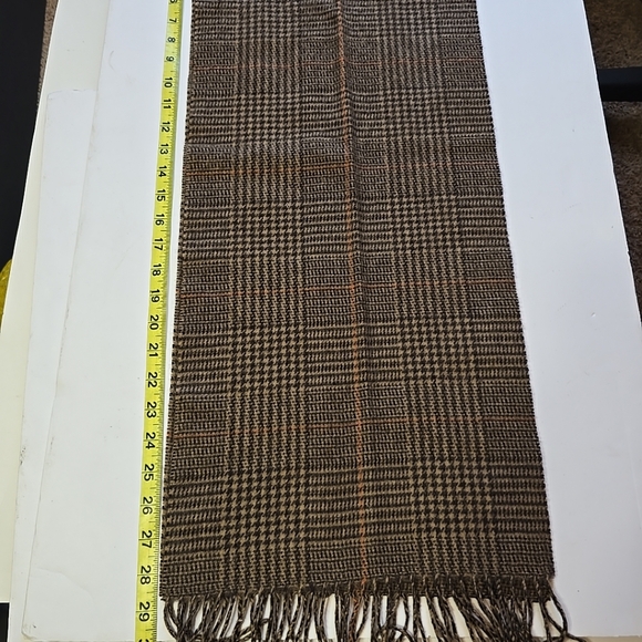100% Cashmere Scarf Club Room Dark Check Print 12x57 - Picture 6 of 6